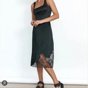 Aritzia Wilfred Sonnet Lace Skirt Size 2